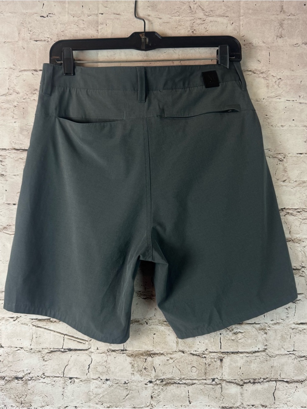 Vuori Men's Size 30 Aim Shorts V368 Dark Grey Golf Travel Everyday  $74 Stretch - Picture 11 of 12